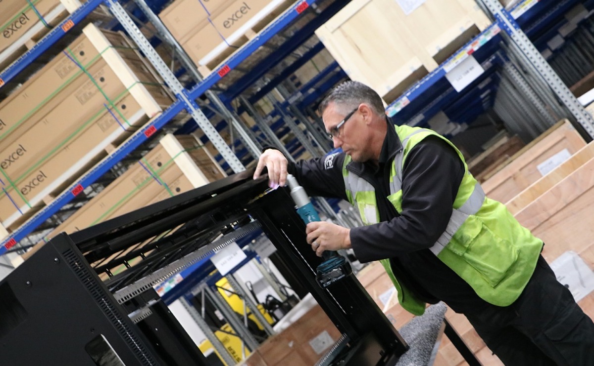 PreConfigured Racks and OnSite Assembly [SubExperience]